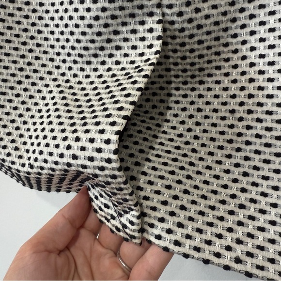 Calvin Klein Pencil Skirt with Black and White Geometric Design Size 6P - Picture 4 of 17